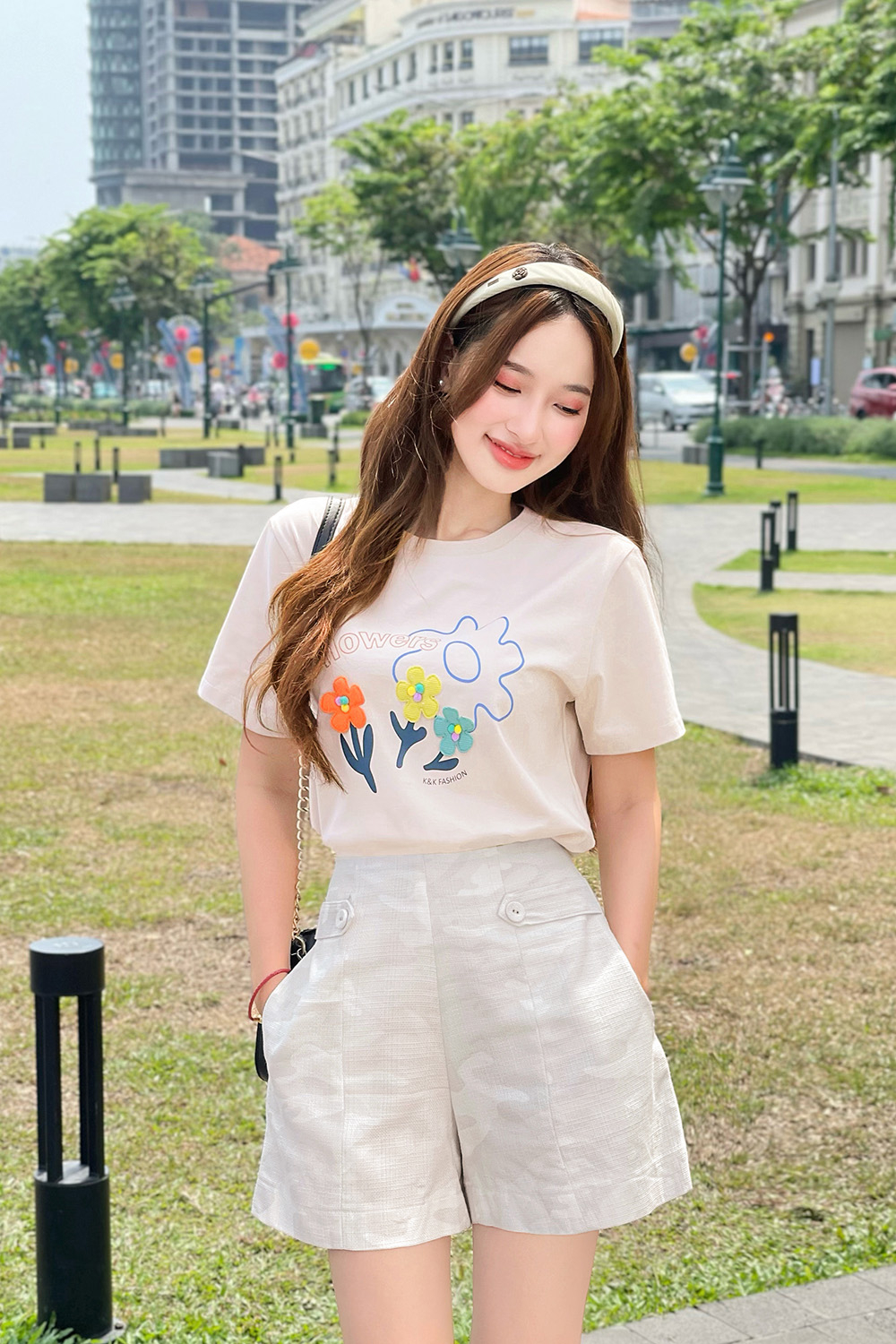 Áo thun cotton nữ đính hoa ASM18-33