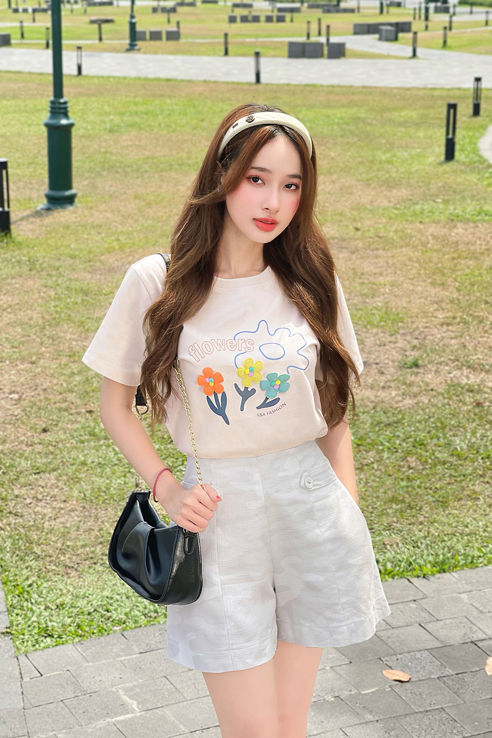 Quần short nữ 2 túi màu trắng