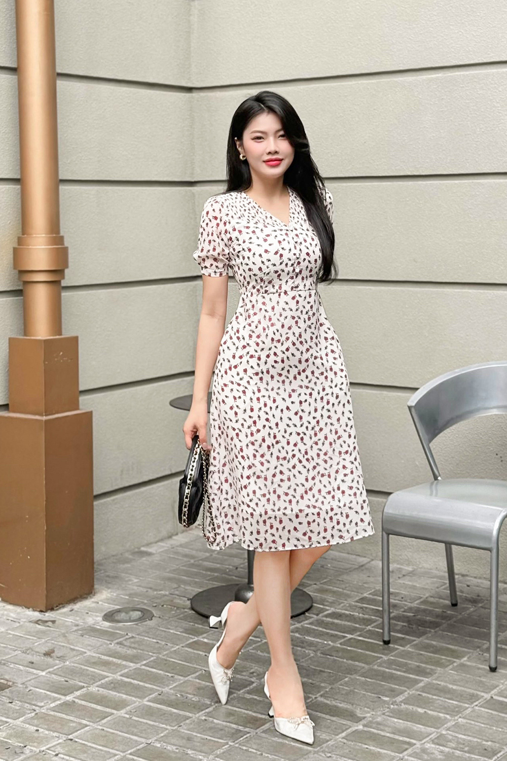 Đầm hoa nhí dáng chữ A cổ V