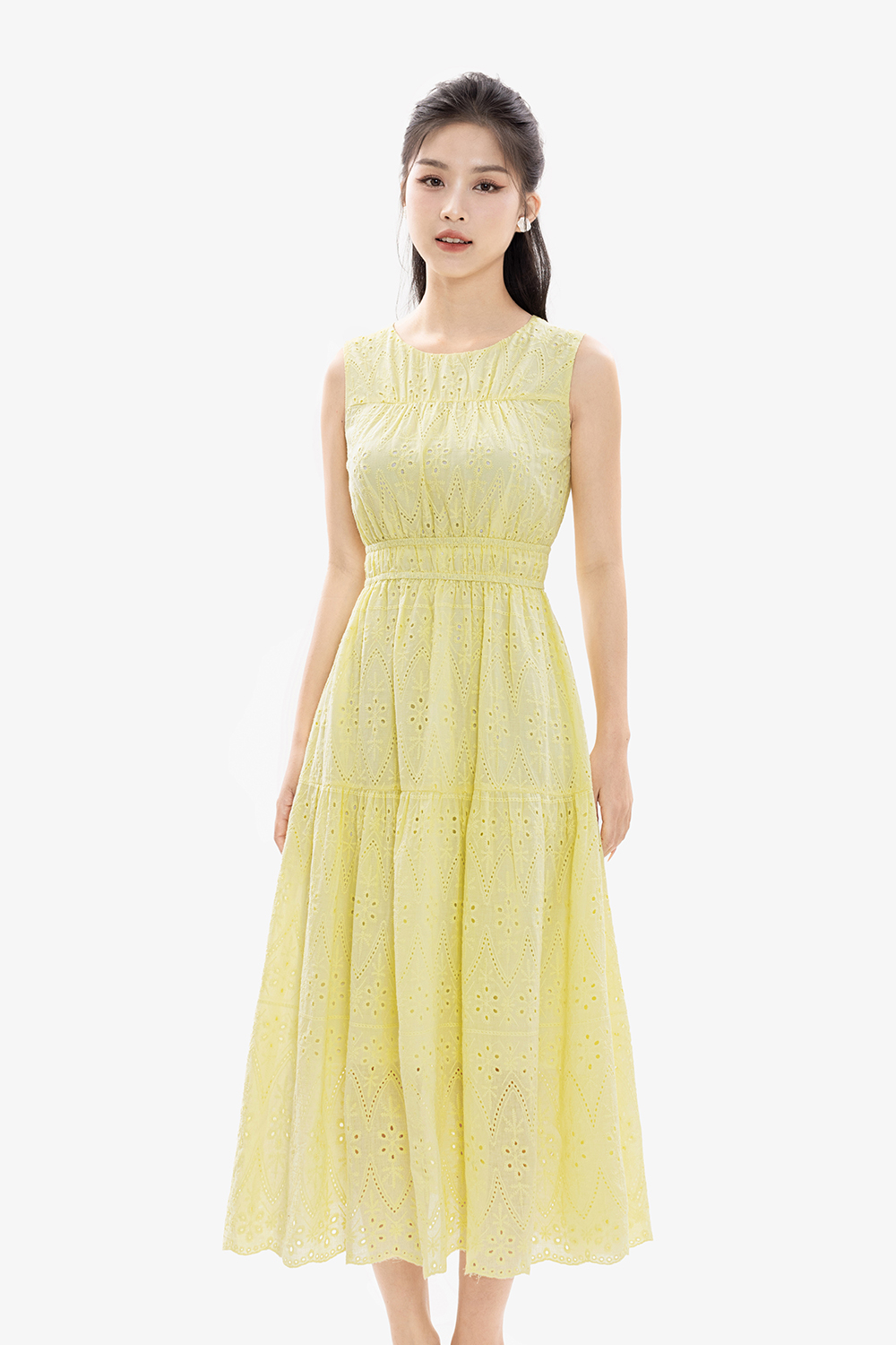 Đầm midi dáng xòe không tay