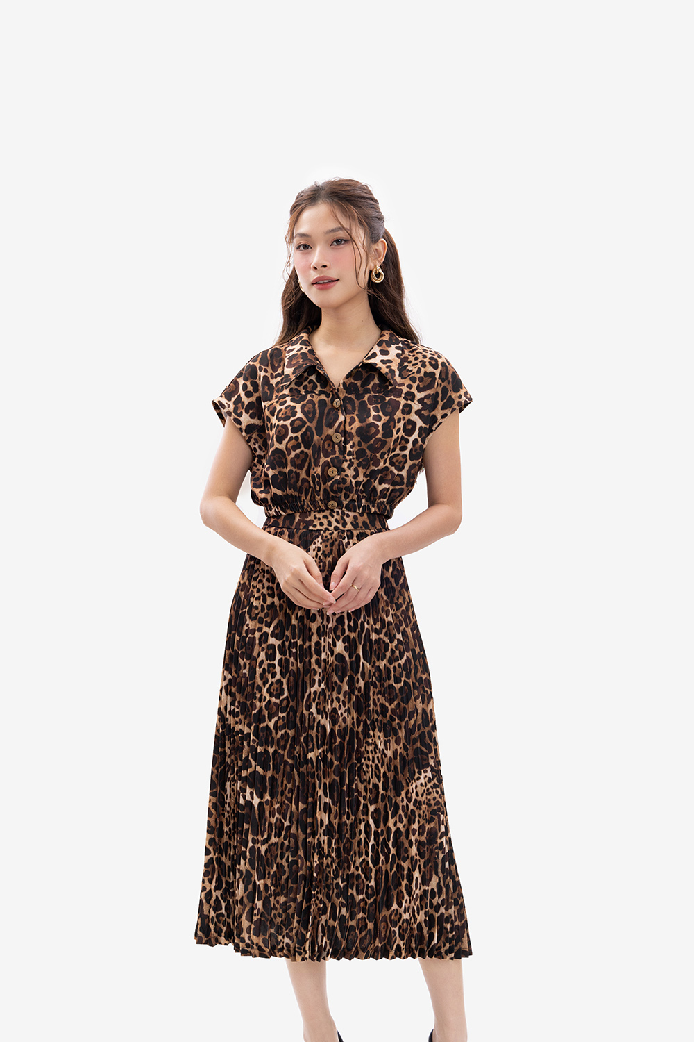 Áo kiểu nữ croptop họa tiết beo