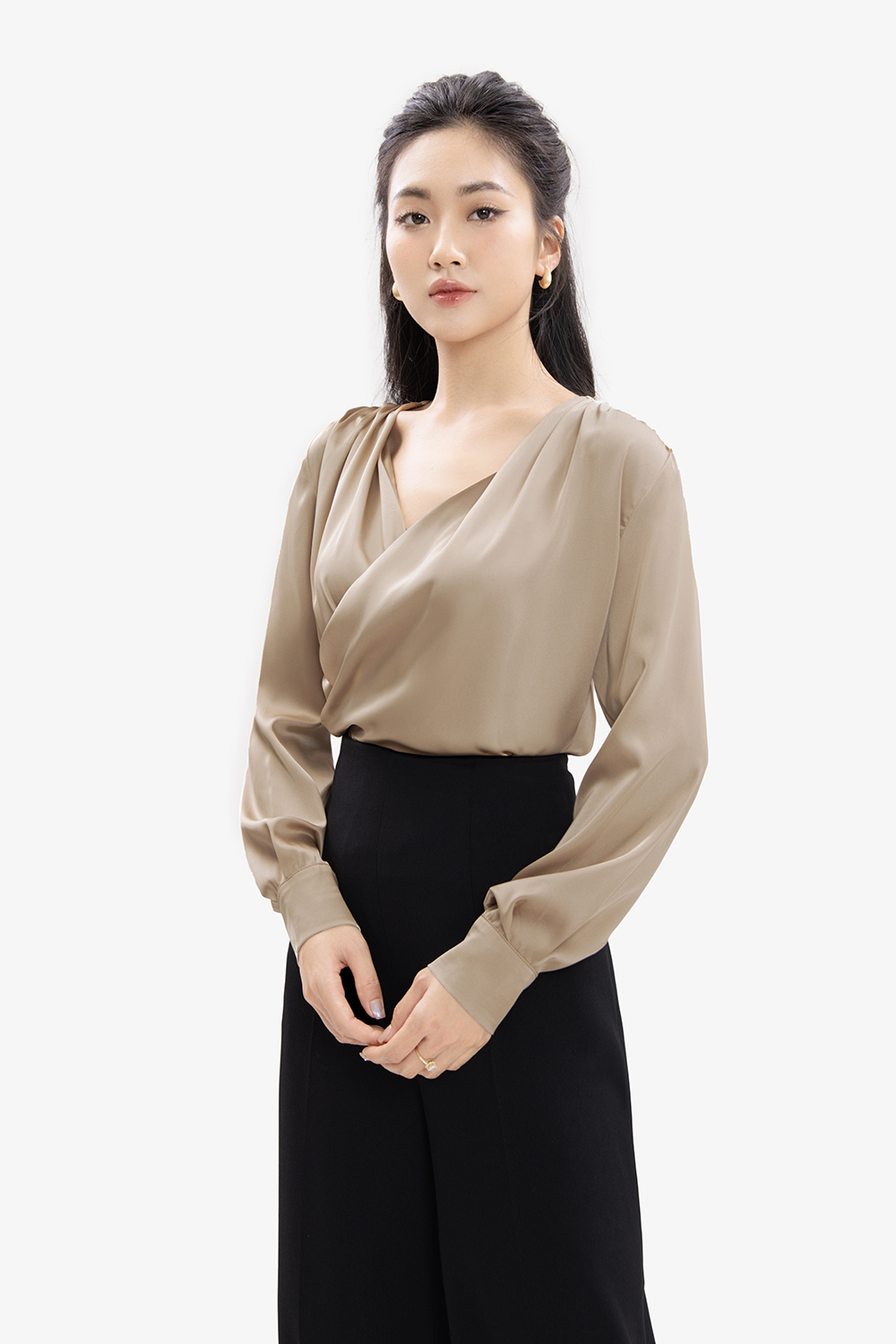 Áo lụa nữ tay dài vạt đắp chéo