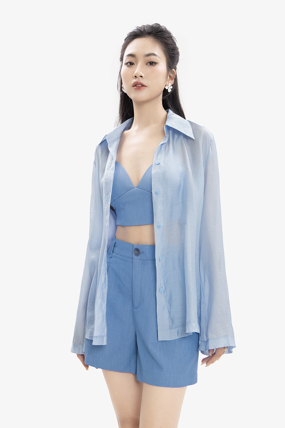 Áo sơ mi nữ màu xanh tay dài