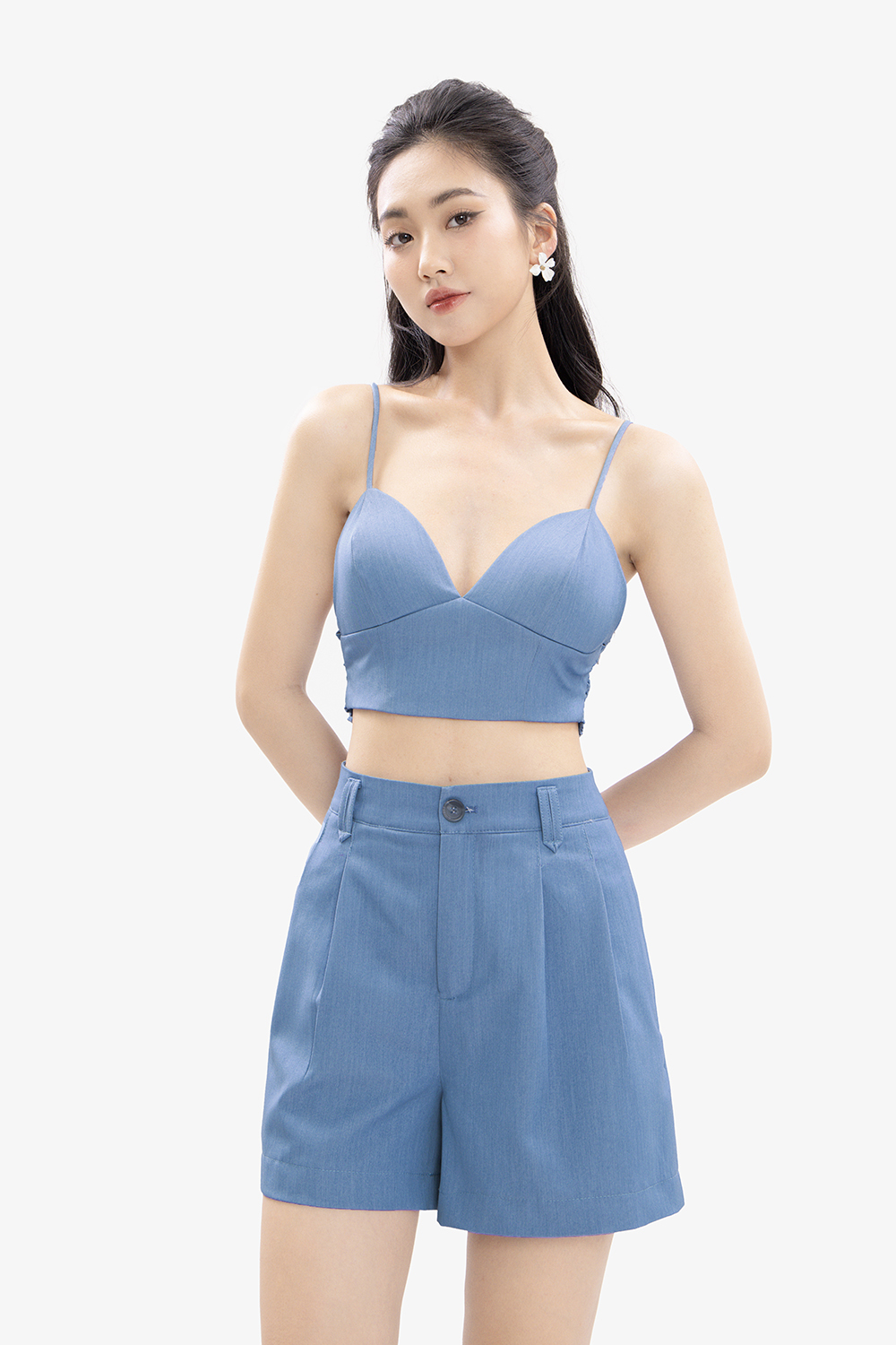 Quần short nữ màu xanh lưng cao