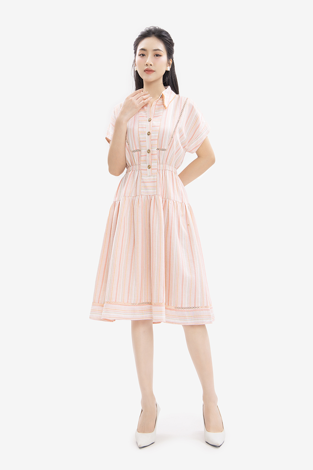 Đầm sơ mi xòe họa tiết sọc phối nút