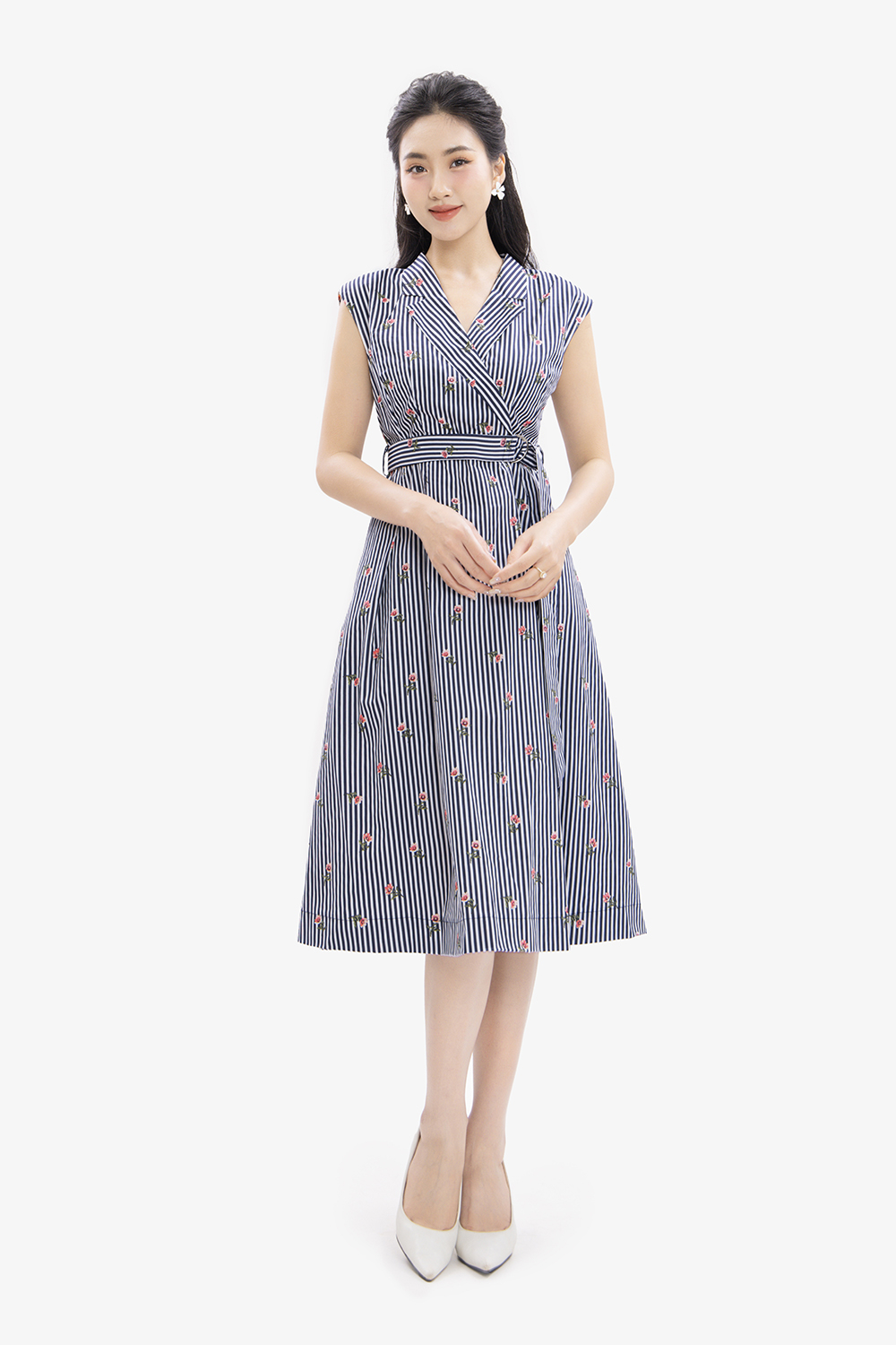 Đầm xòe hoa nhí kẻ sọc phối belt