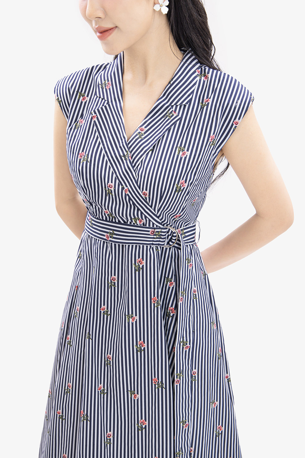 Đầm xòe hoa nhí kẻ sọc phối belt