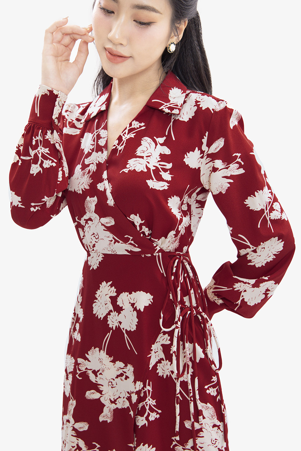 Đầm wrap dress họa tiết hoa tay dài