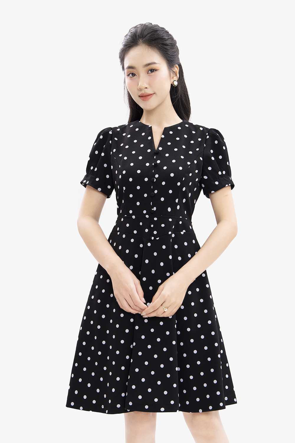 Đầm xòe chữ A họa tiết chấm bi