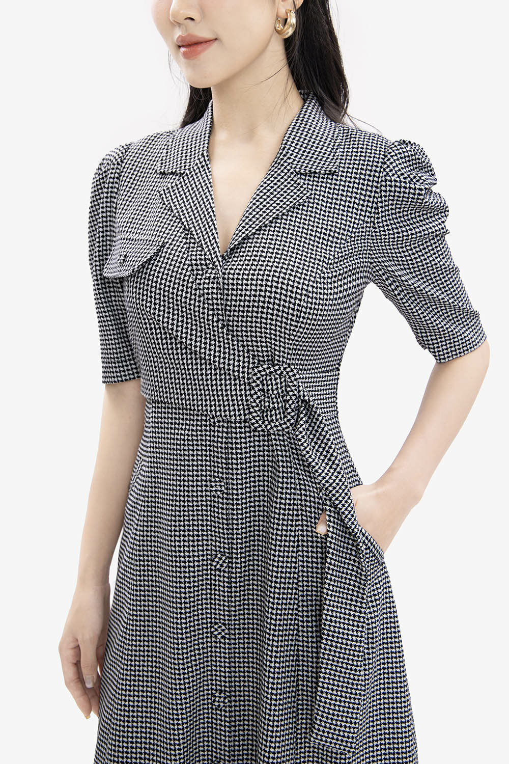 Đầm công sở caro đắp chéo cổ đan tông