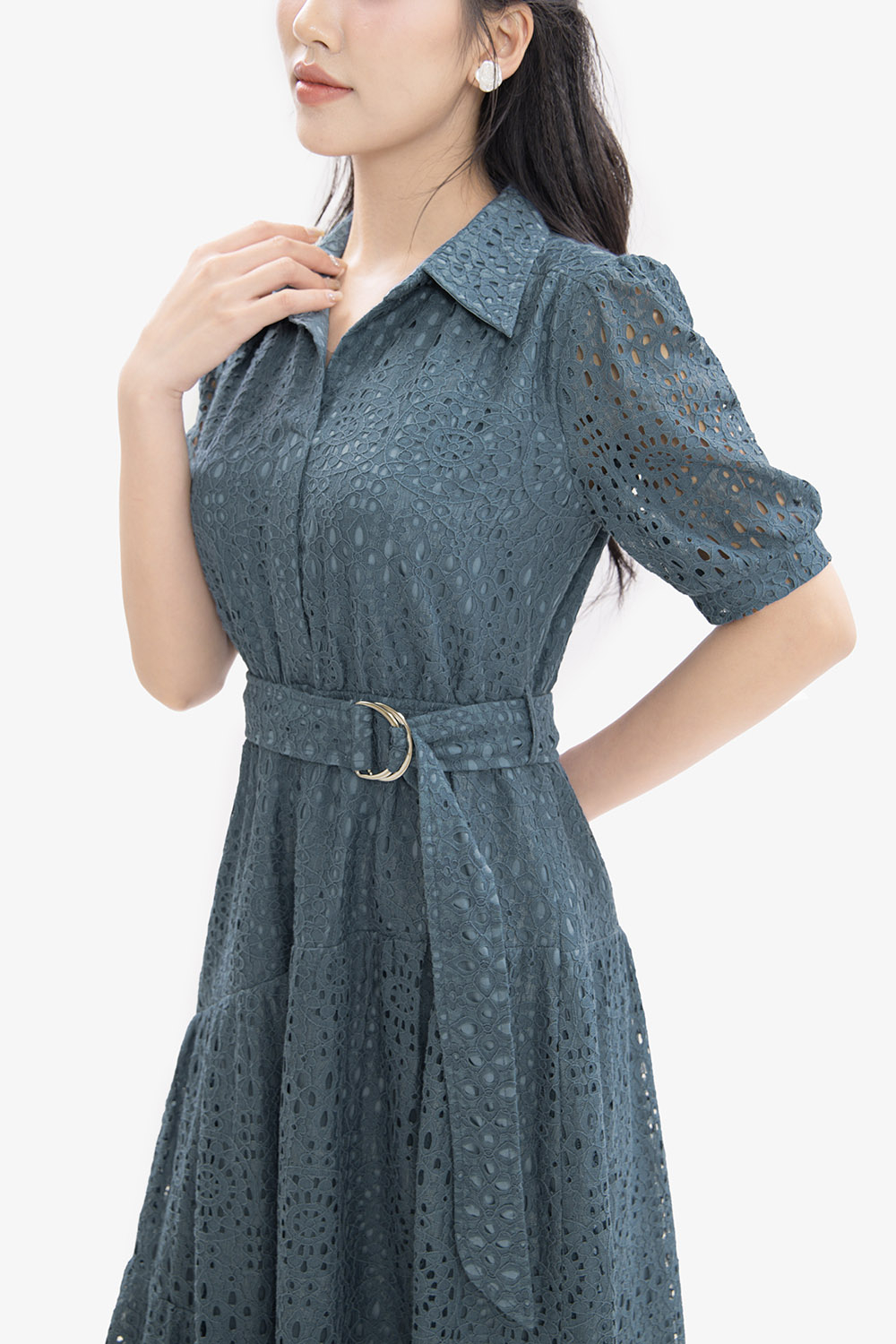 Đầm ren dáng xòe cổ sơ mi kèm thắt eo