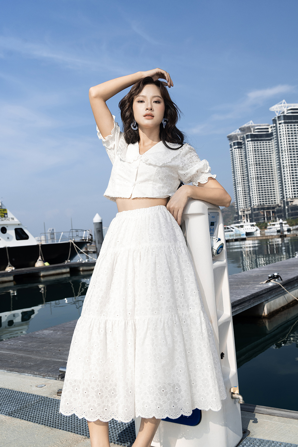 Chân váy dài dáng xòe bo chun ren thêu hoa