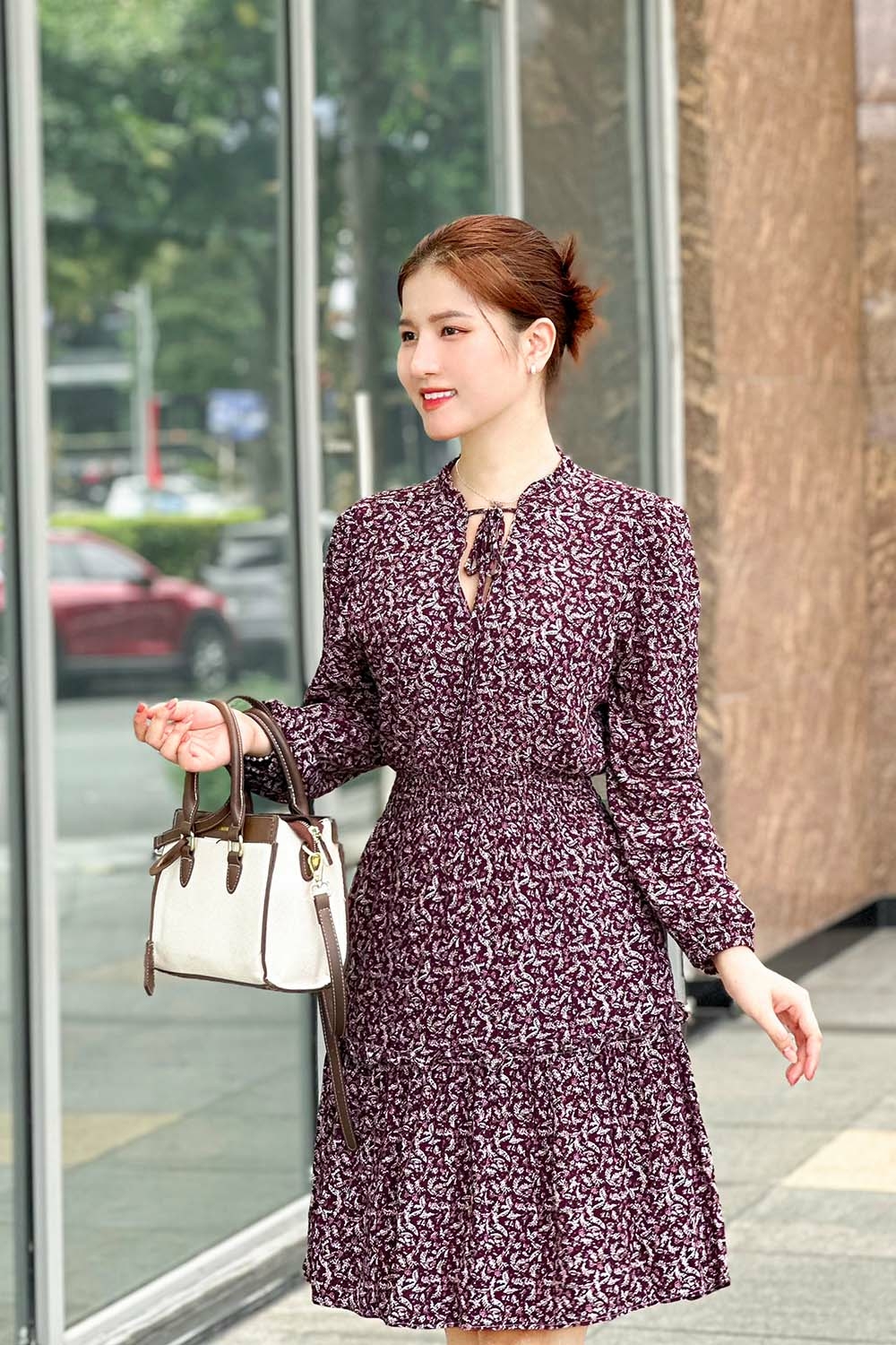 Đầm xòe họa tiết tay dài đuôi cá