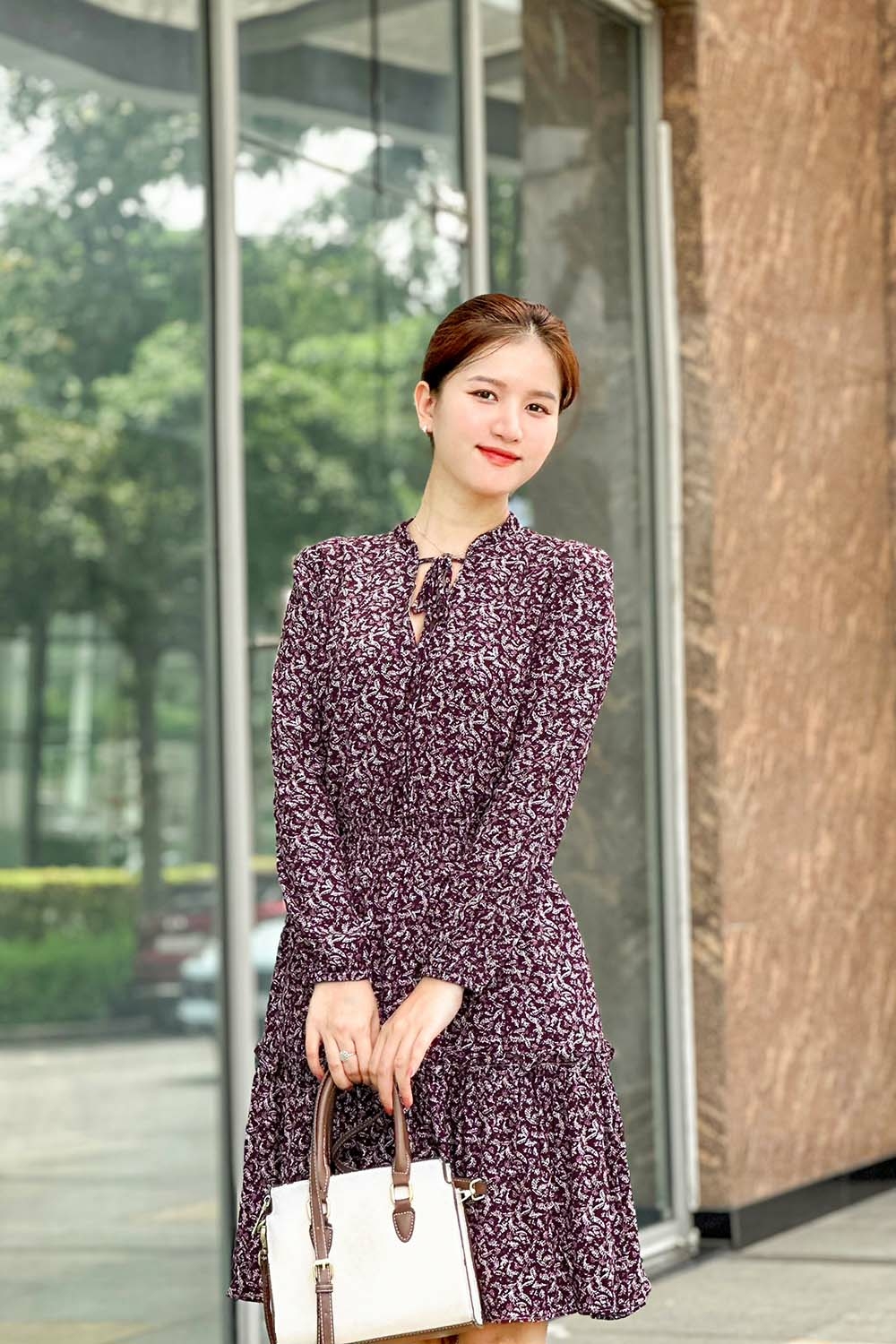 Đầm xòe họa tiết tay dài đuôi cá