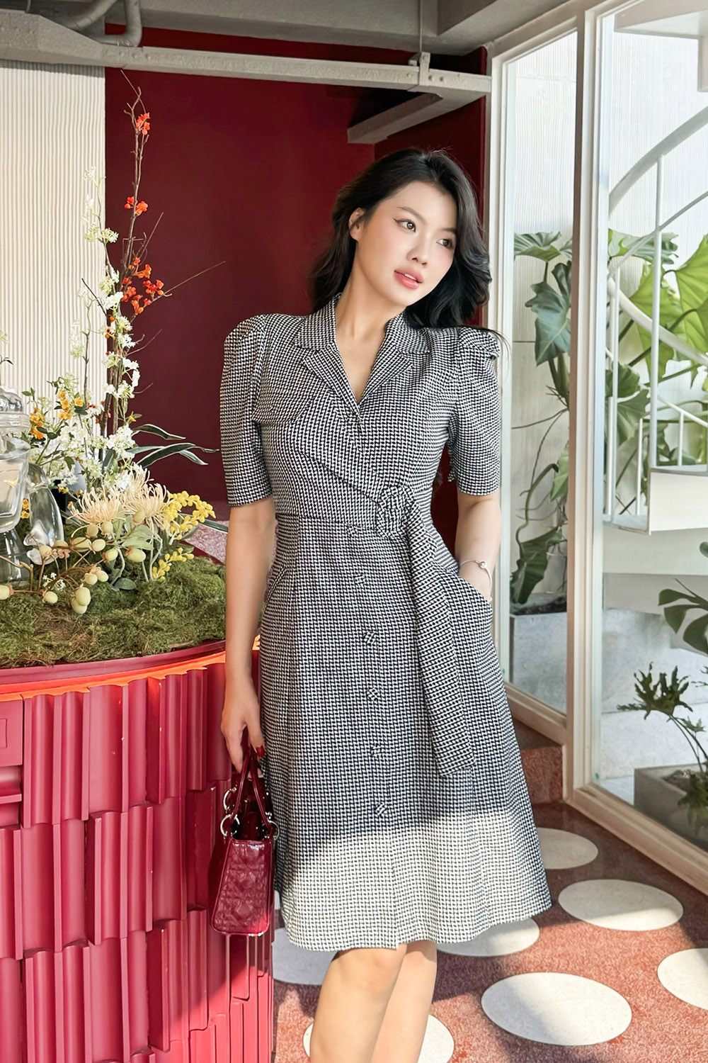 Đầm công sở caro đắp chéo cổ đan tông