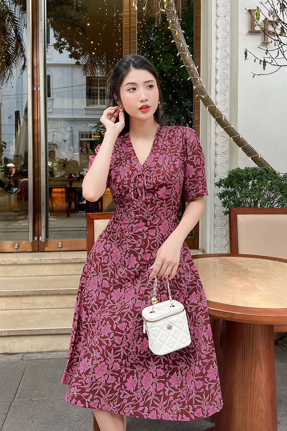 Đầm hoa công sở dáng xòe ngực xếp ly