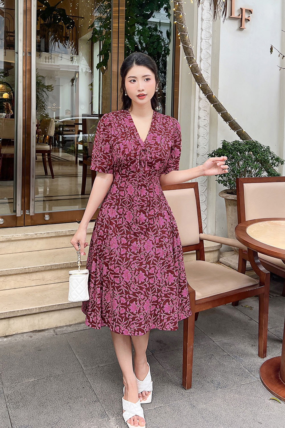 Đầm hoa công sở dáng xòe ngực xếp ly