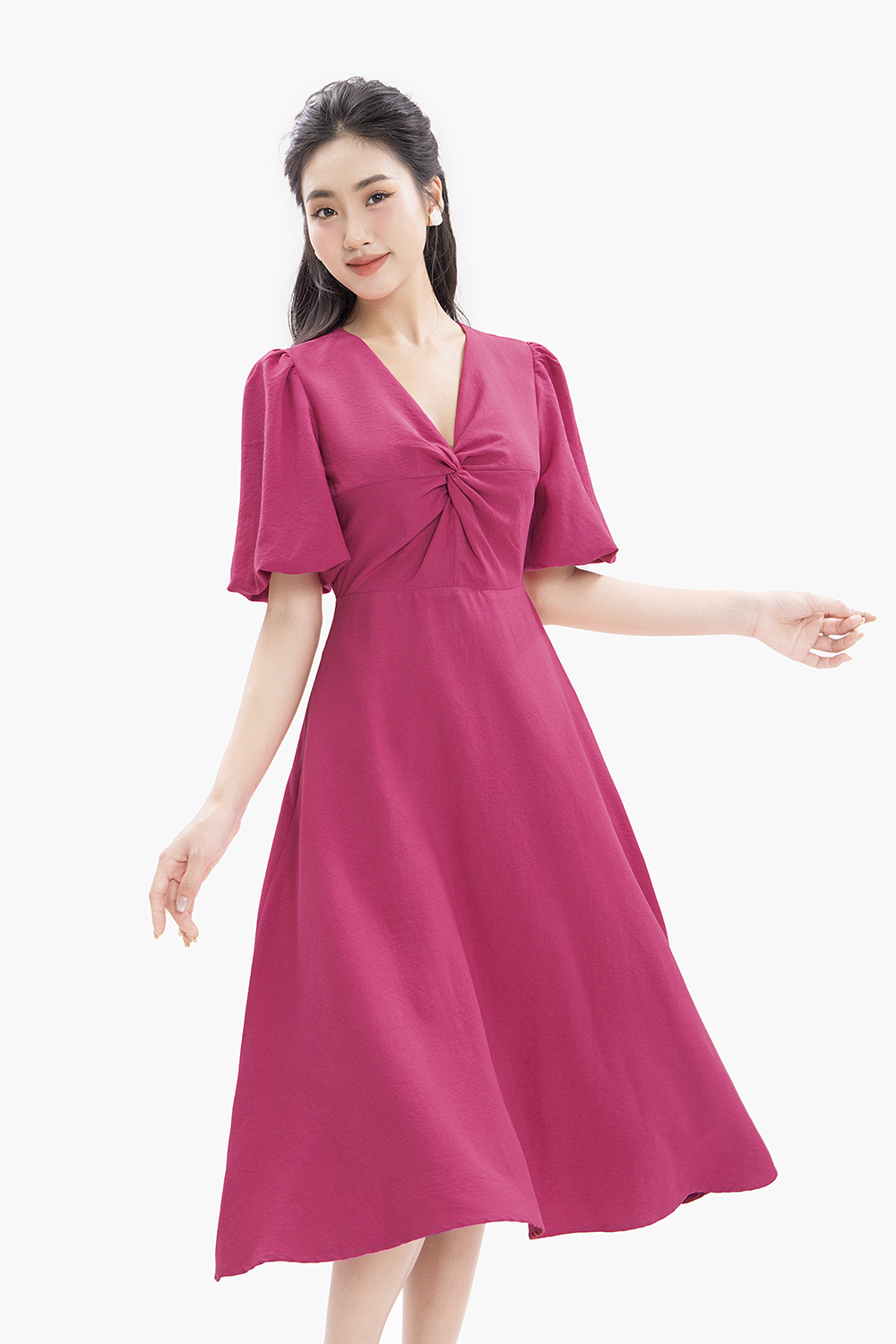 Đầm xòe chữ A màu hồng cổ V xoắn ngực