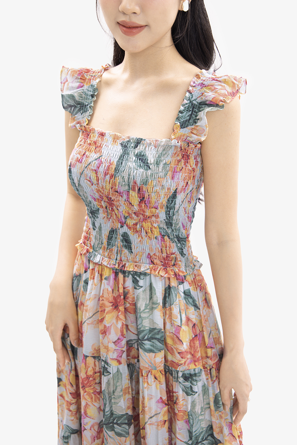 Đầm hoa hai dây dáng xòe dài qua gối