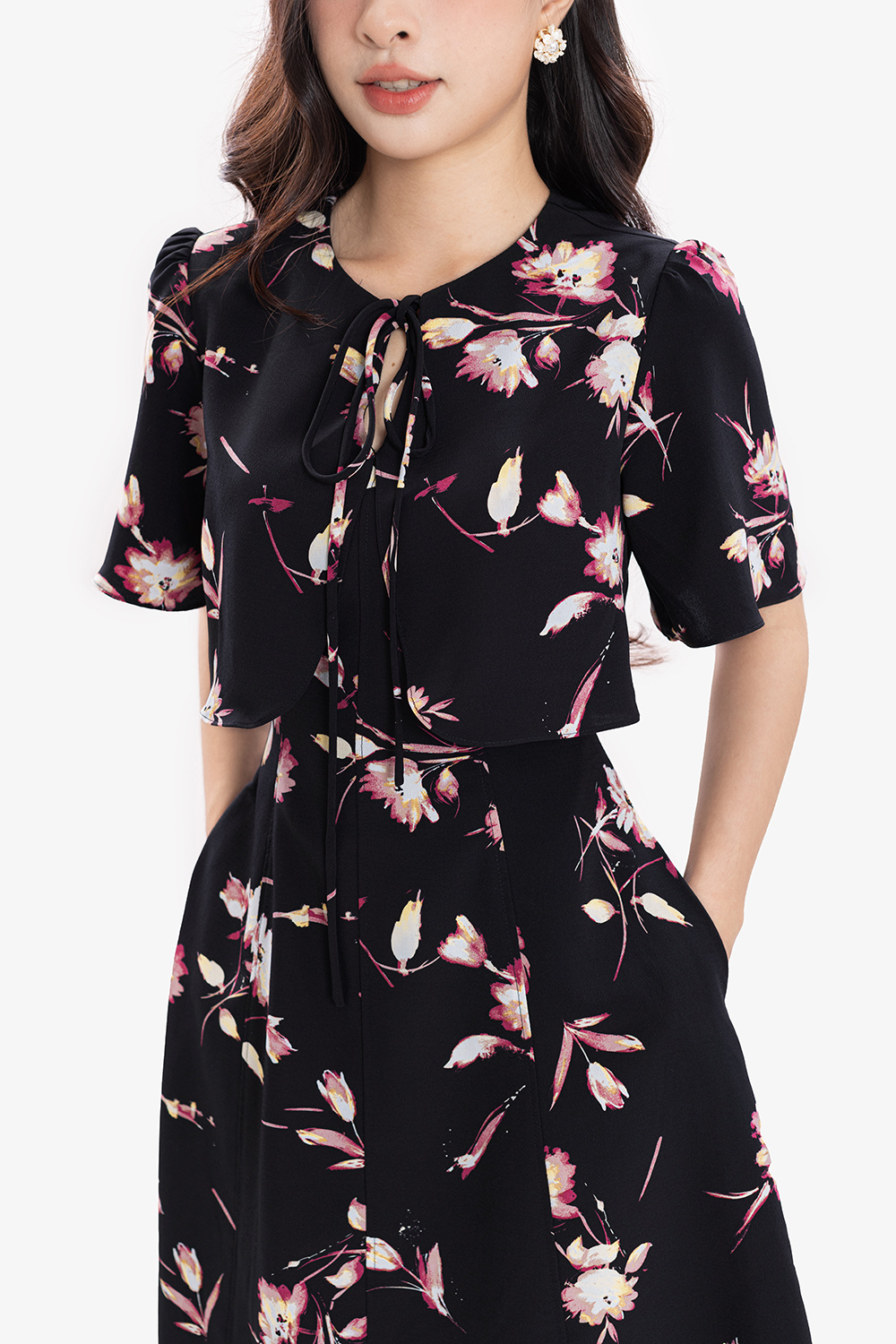 Đầm xòe hoa công sở phối áo khoác