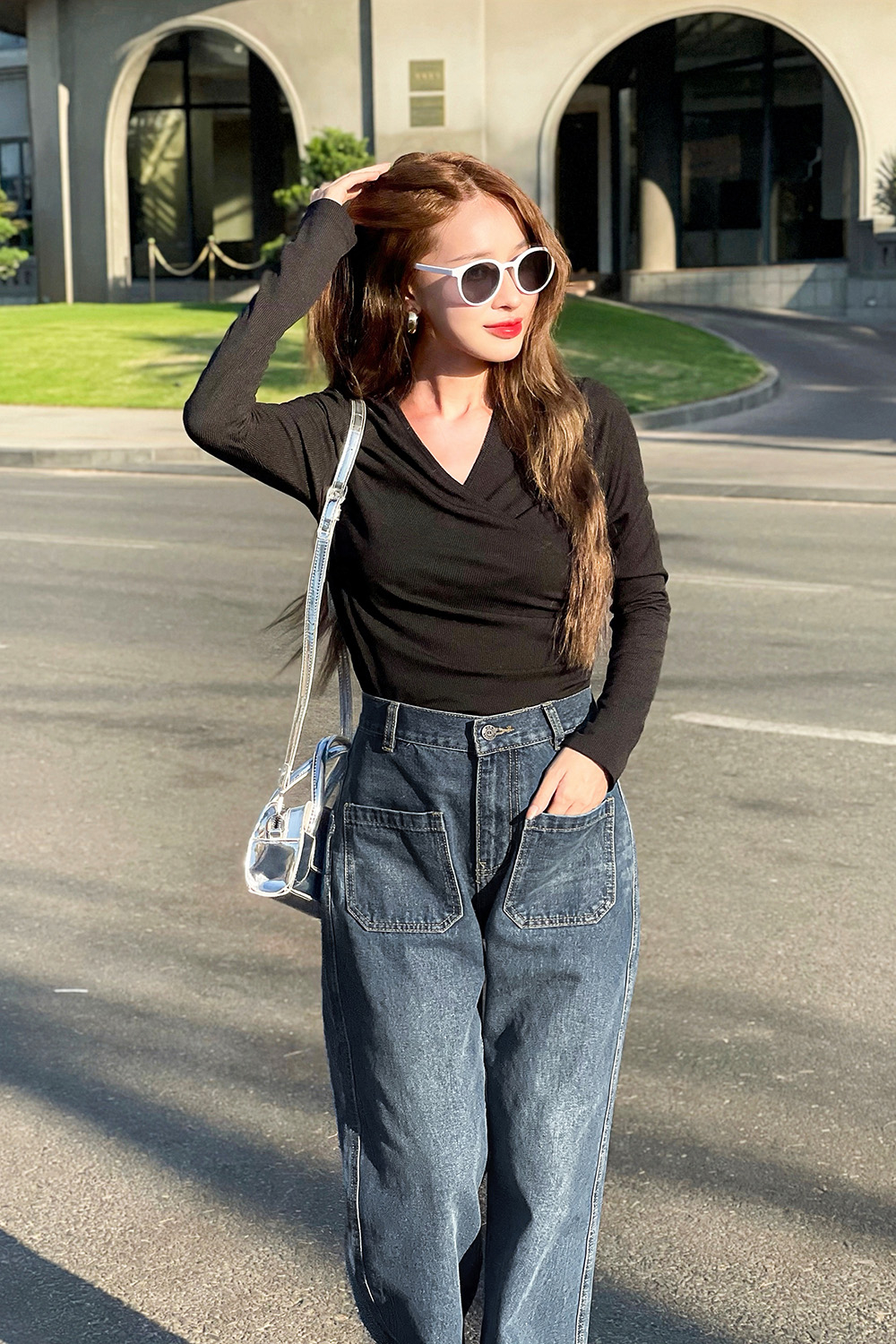 Quần jeans nữ ống suông phối túi