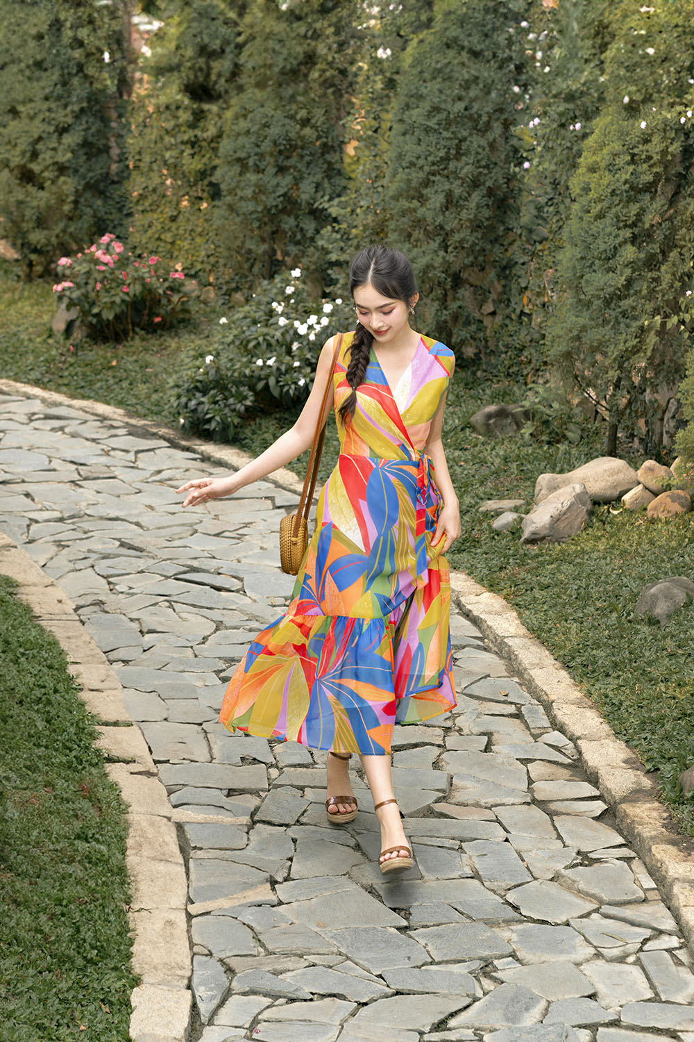 Đầm xòe dáng dài đuôi cá thắt nơ eo