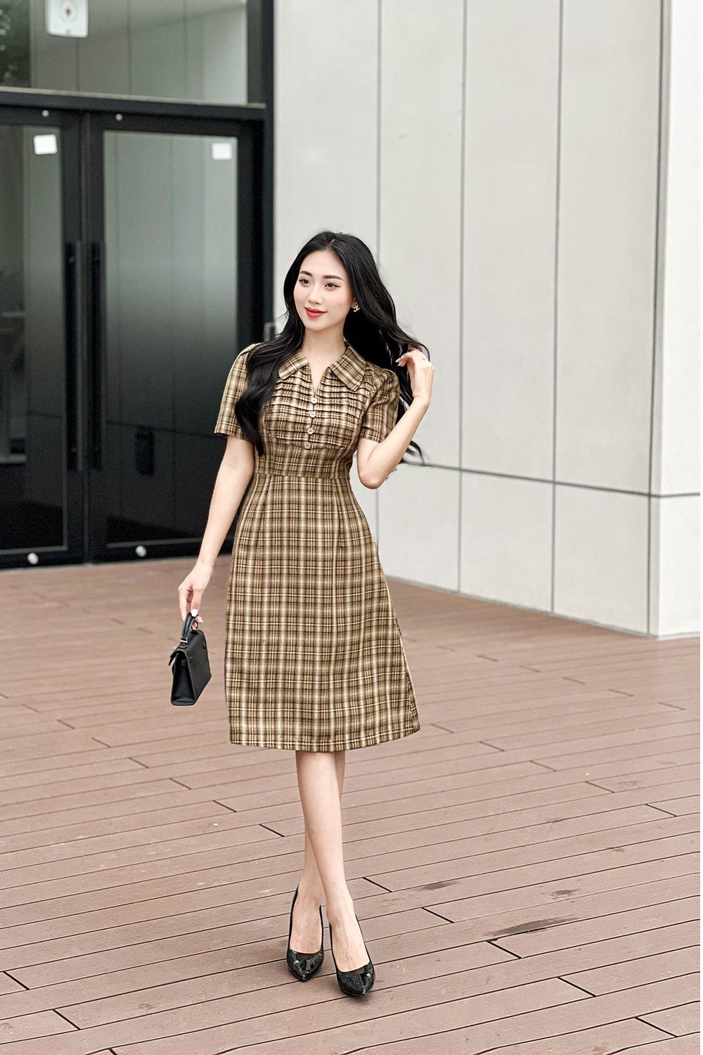 Đầm công sở caro chữ A cổ sơ mi