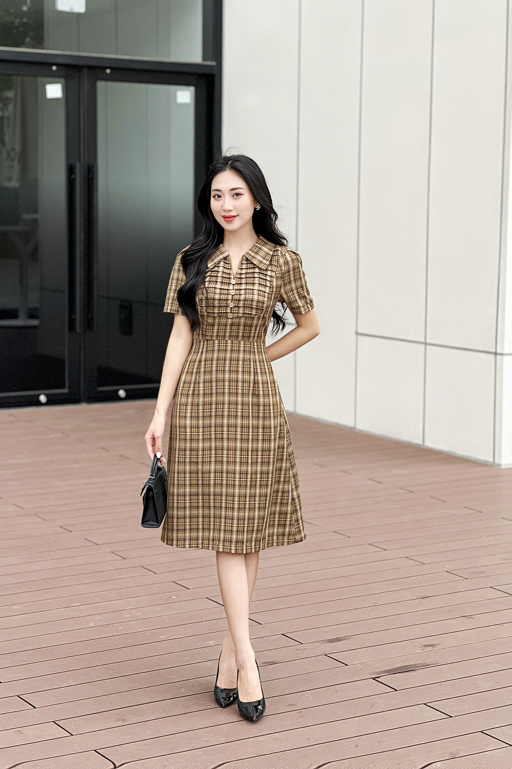 Đầm công sở caro chữ A cổ sơ mi