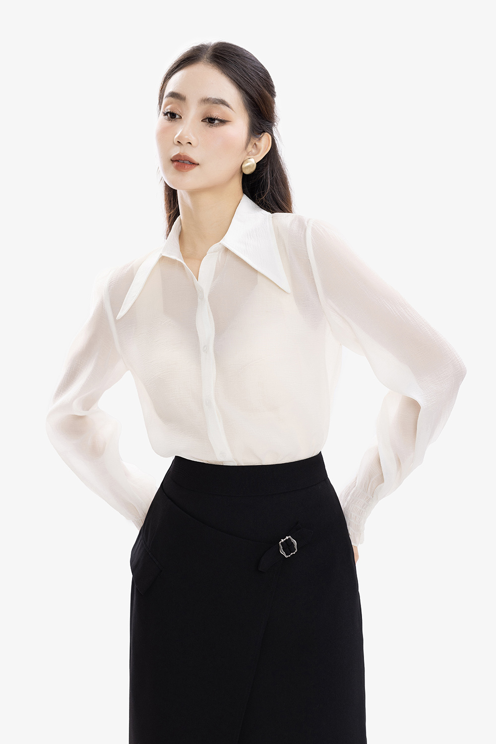 Áo sơ mi nữ màu trắng tay dài