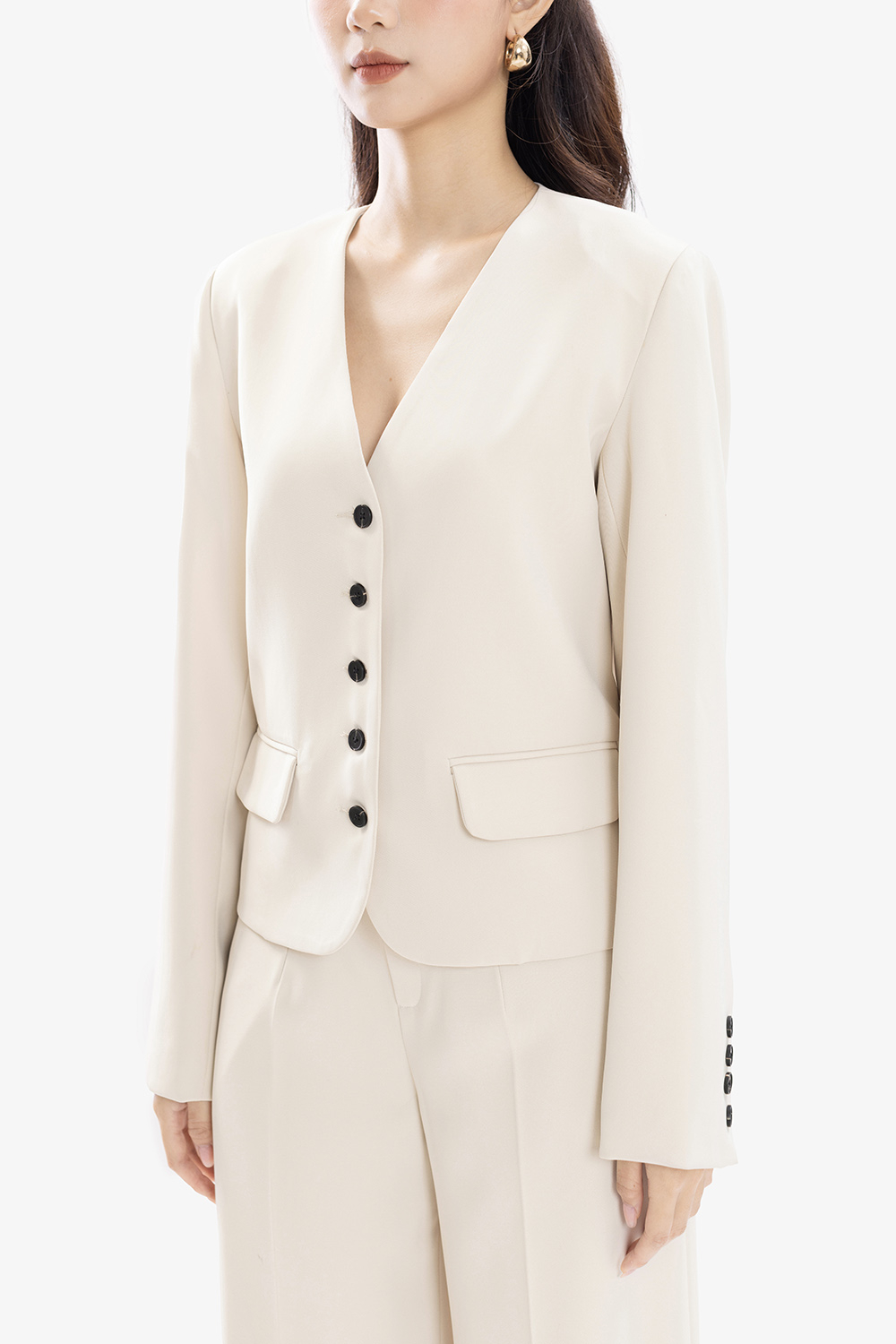 Áo khoác blazer màu kem tay dài