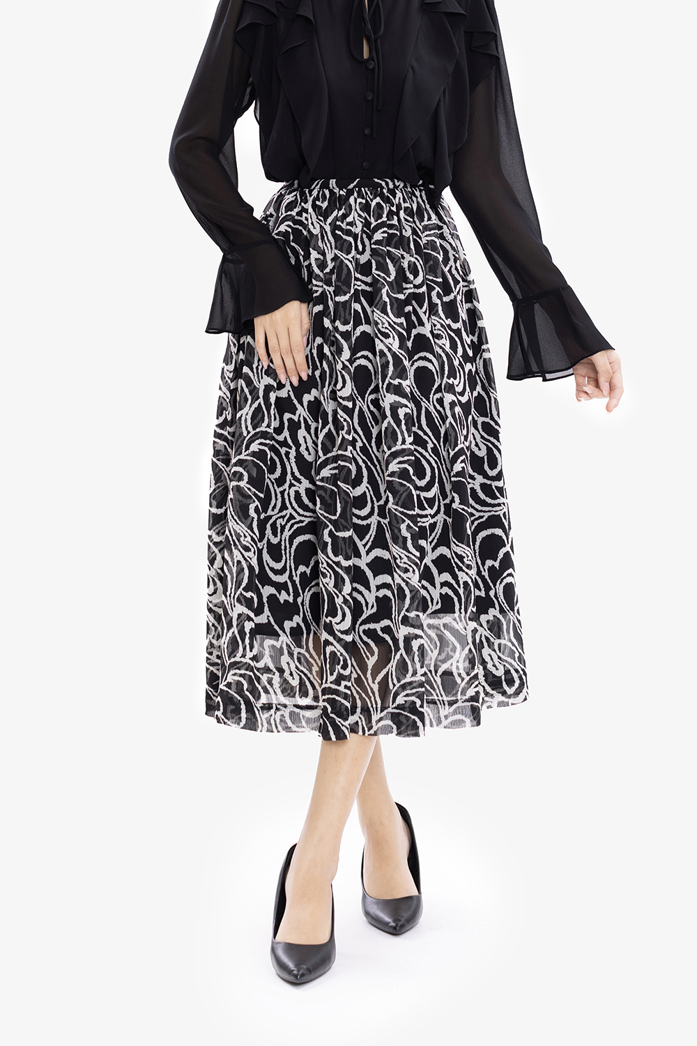 Chân váy xòe màu đen họa tiết