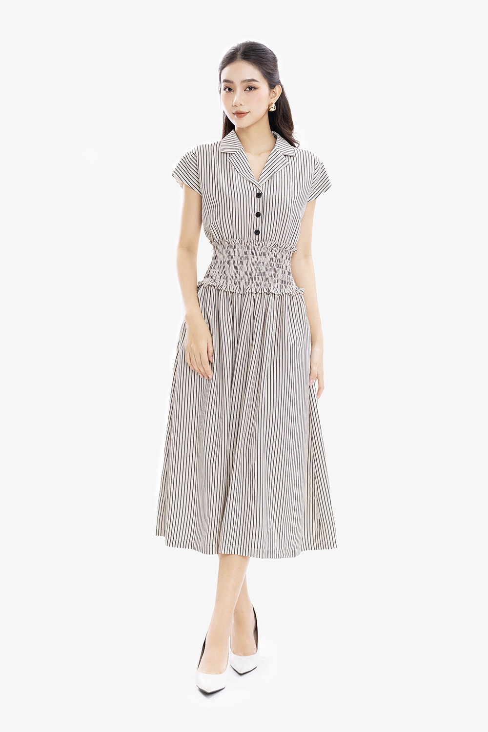 Đầm dáng xòe xếp ly eo họa tiết kẻ sọc