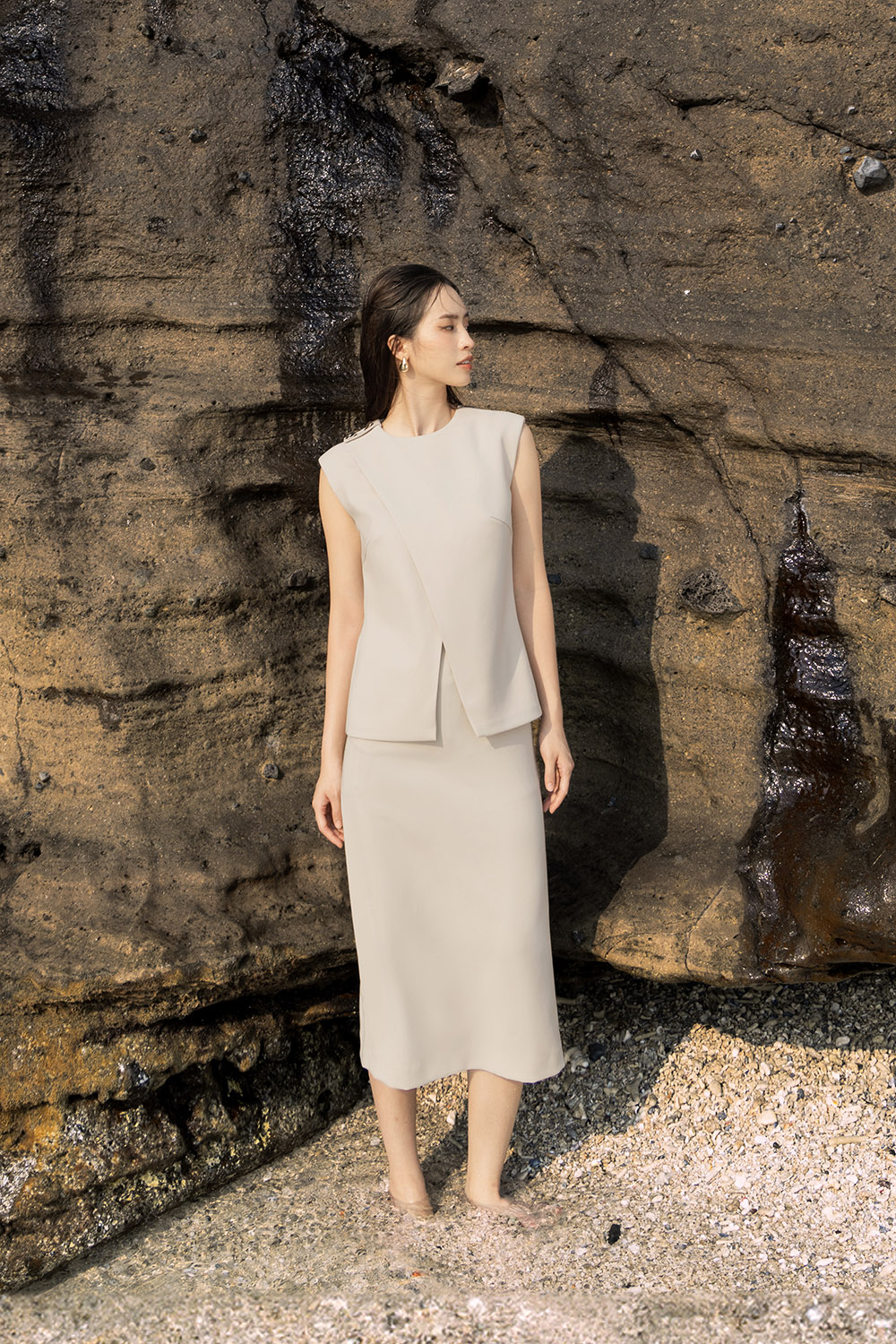 Đầm công sở dáng ôm thân áo đắp chéo HL27-16