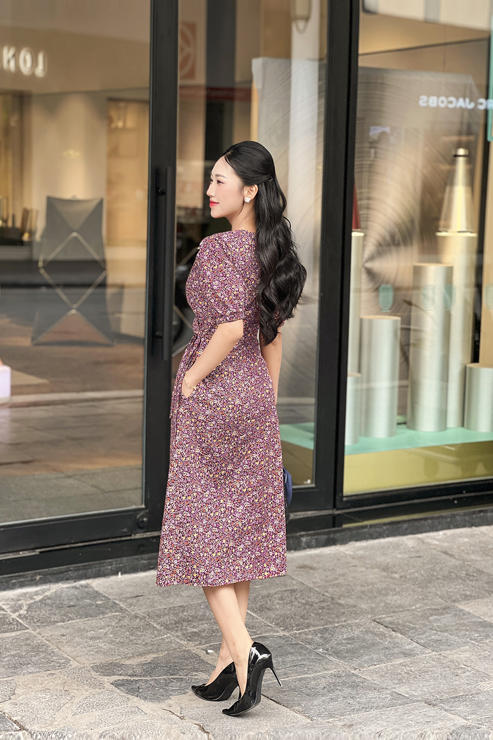 Đầm hoa nhí dáng chữ A cổ V phối nơ eo