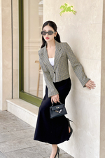 Áo khoác blazer nữ họa tiết caro dáng ngắn