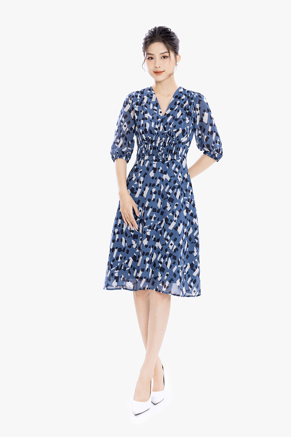 Đầm voan xanh họa tiết dáng chữ A xòe