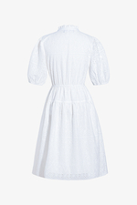 Đầm trắng dáng xòe chiết eo phối nút
