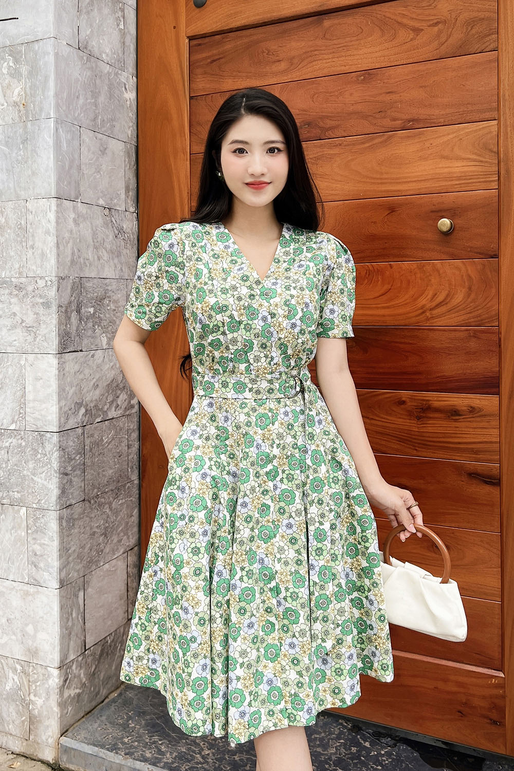 Đầm hoa xanh công sở cổ V dáng xòe KK168-35