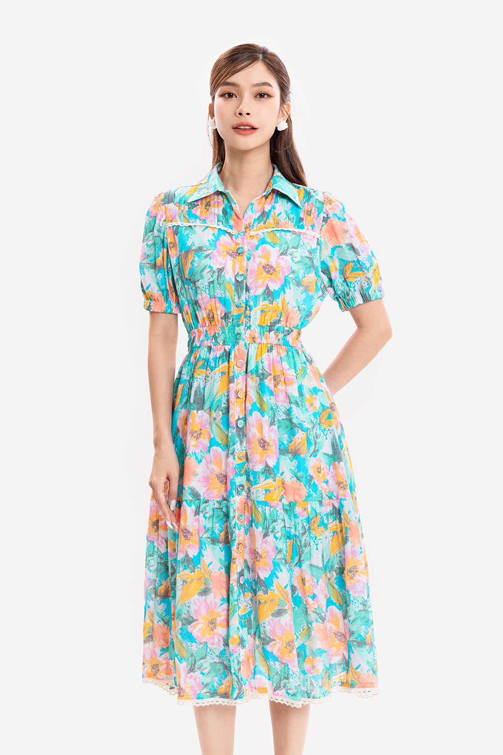 Đầm sơ mi xòe họa tiết hoa nhấn eo