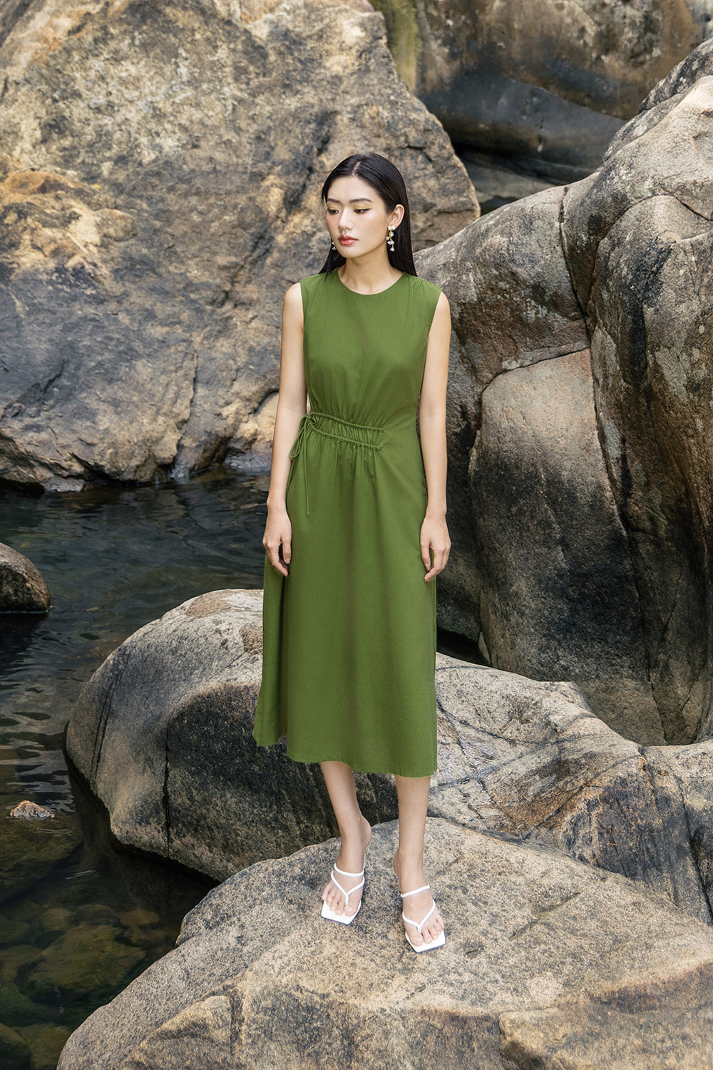 Đầm xòe sát nách eo bo chun