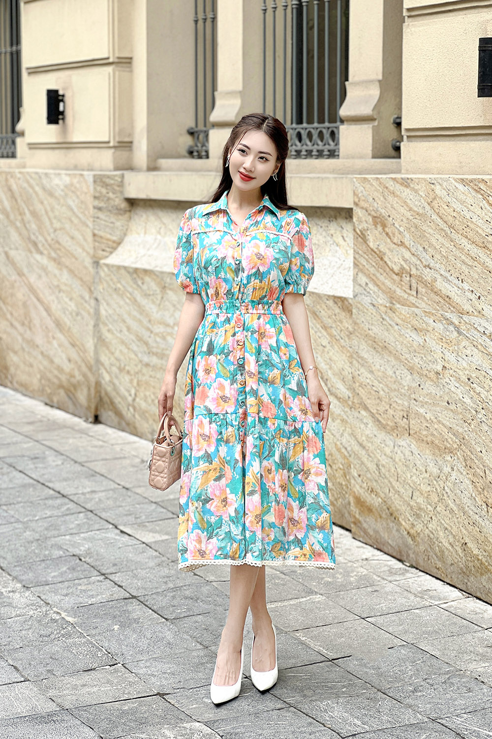 Đầm sơ mi xòe họa tiết hoa nhấn eo KK168-23