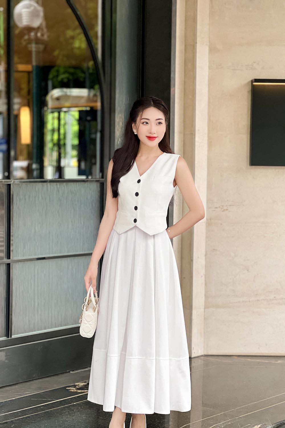 Chân váy xòe dài màu trắng xếp ly CV07-29