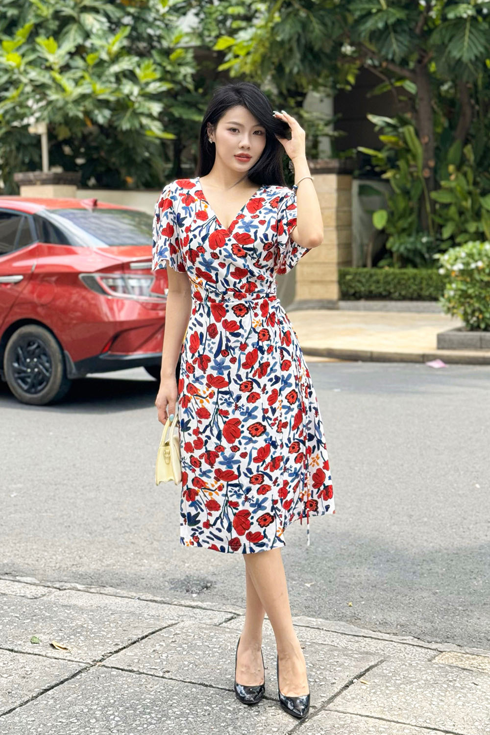 Đầm wrap dress họa tiết hoa eo thắt nơ