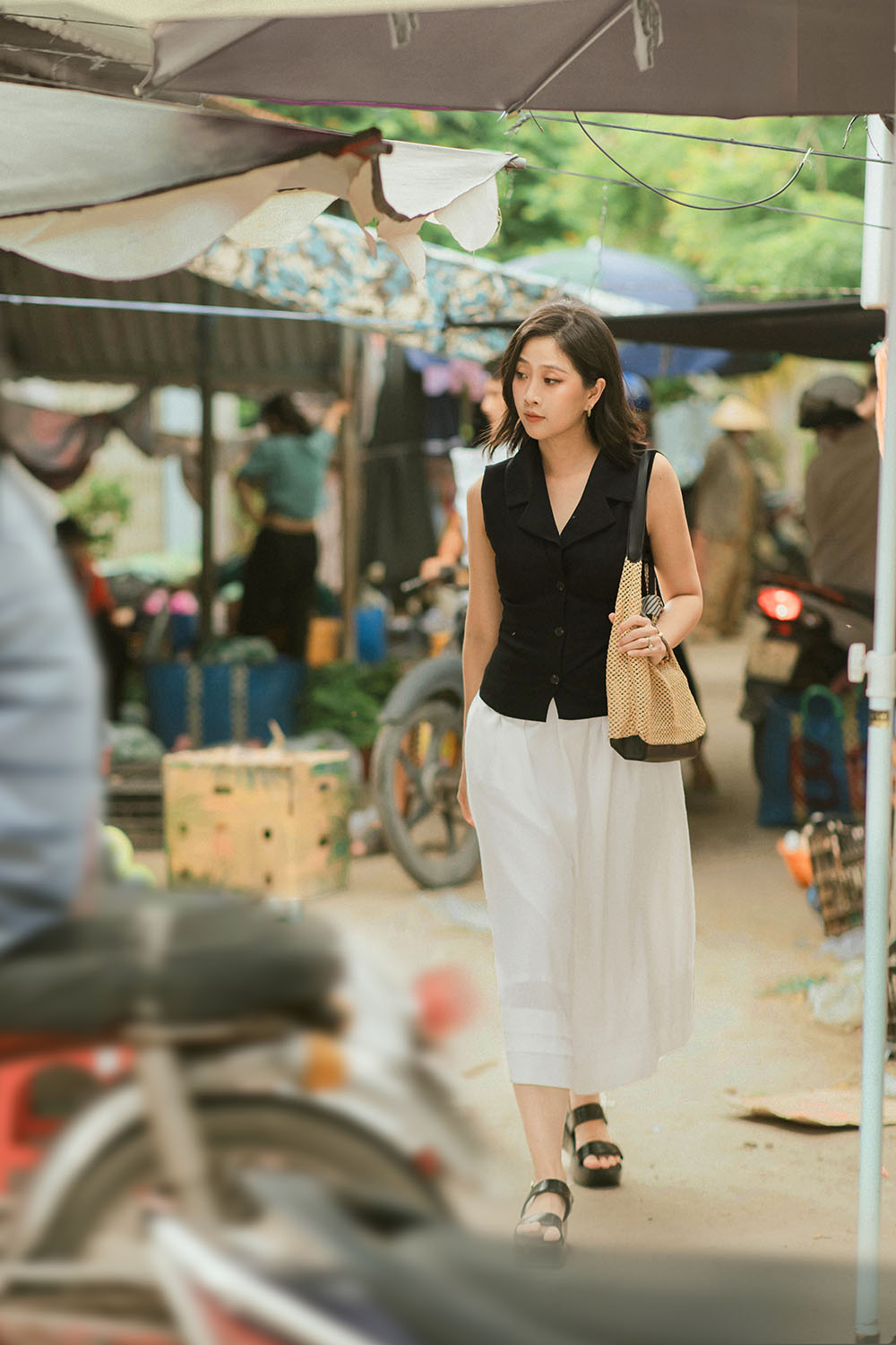 Chân váy linen dáng xòe màu trắng CV07-28