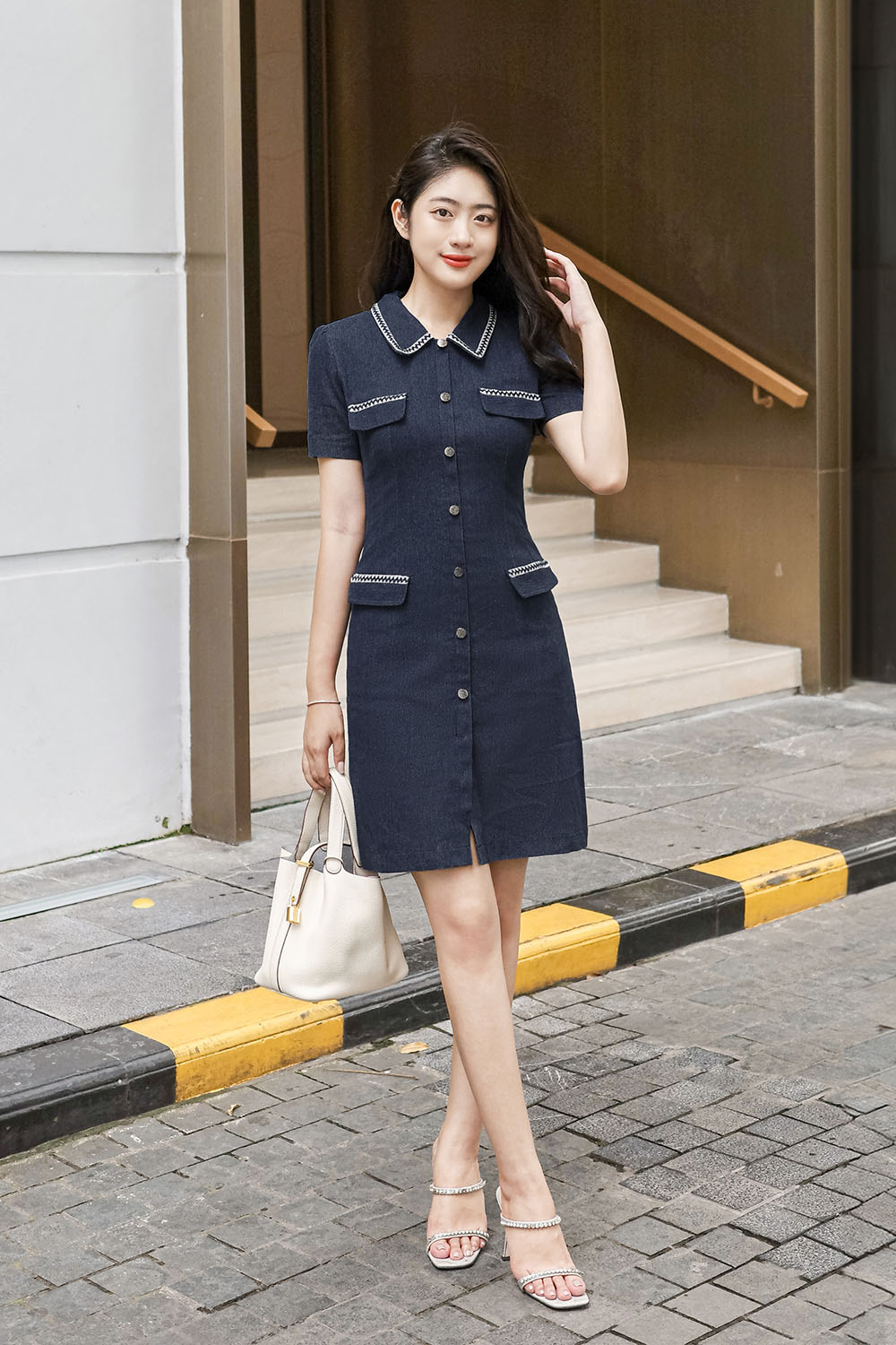 Đầm chữ a cổ peter pan phối nút KK169-06