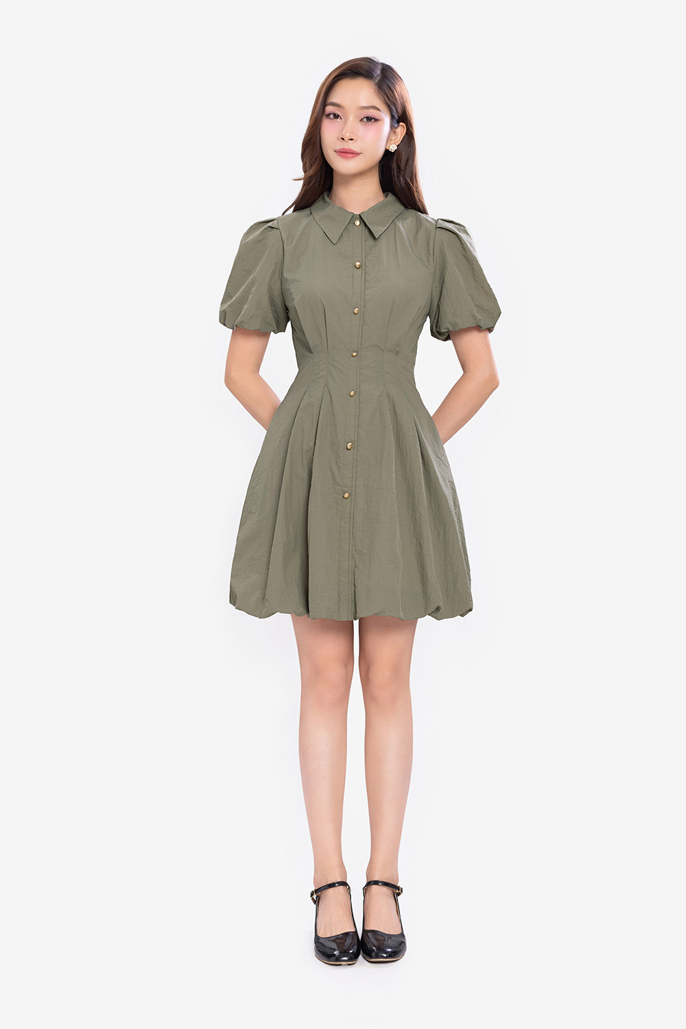 Đầm xòe cổ peter pan phối nút