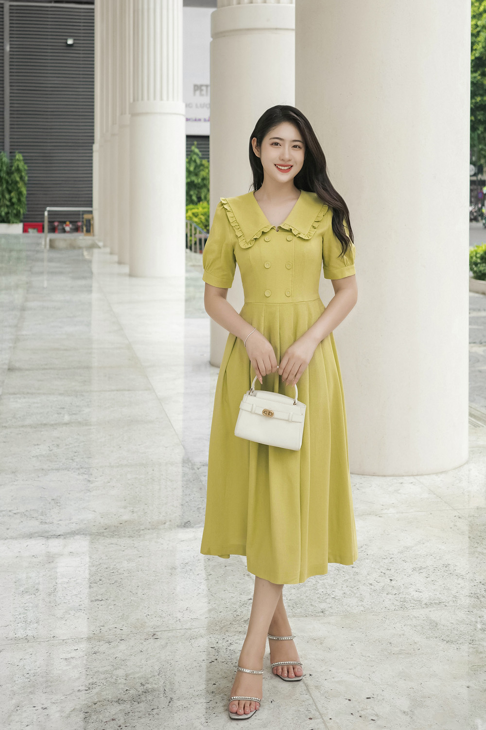 Đầm linen xanh dáng xòe dài cổ sen lớn