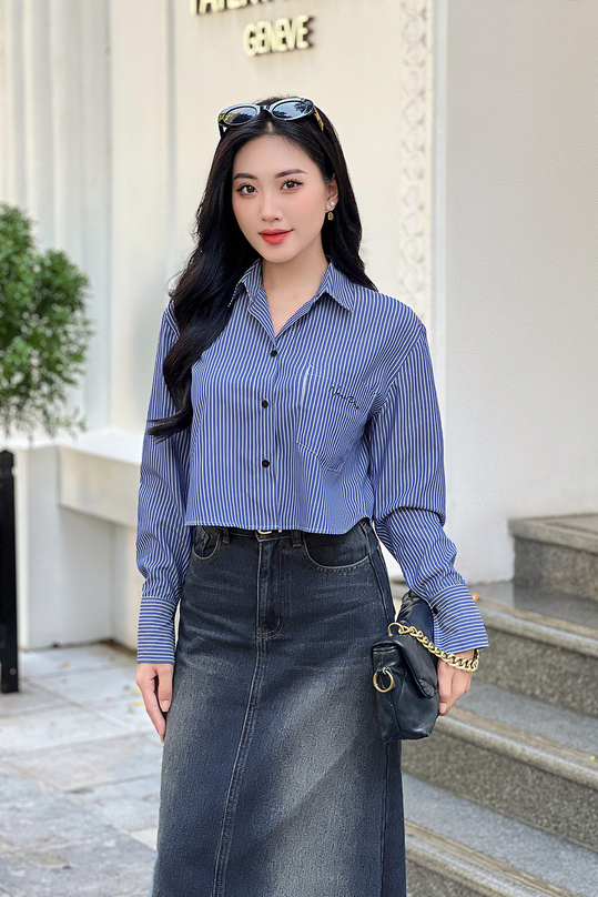 Áo sơ mi nữ xanh kẻ sọc trắng dáng ngắn ASM20-29