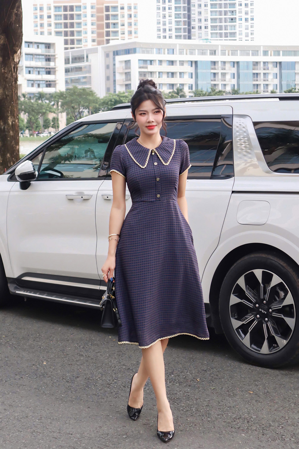 Đầm dáng xòe cổ sen tay ngắn KK170-35