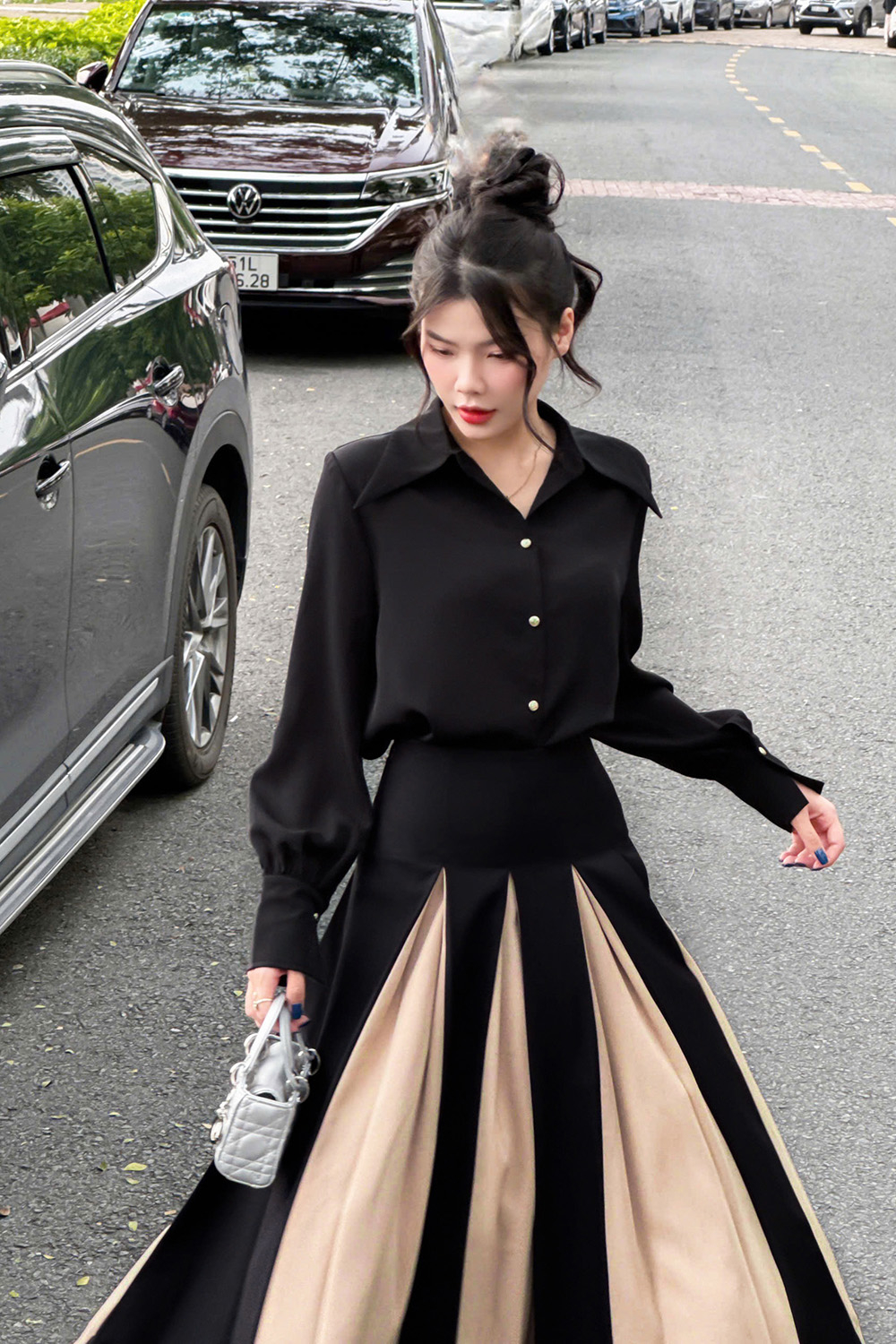 Chân váy dài dáng xòe xếp ly phối màu